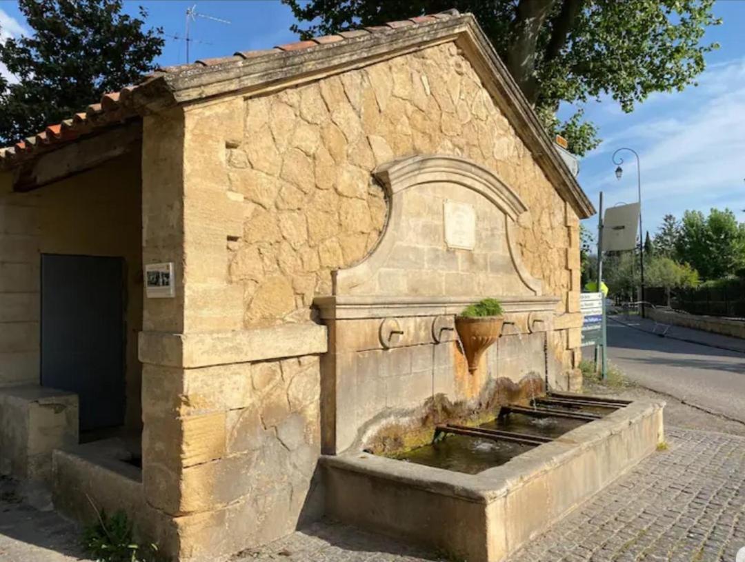 Bastide De L'Oliveraie Avec Jacuzzi Jouques Bagian luar foto